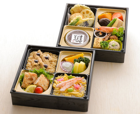 祝い事用包装夏の2段弁当