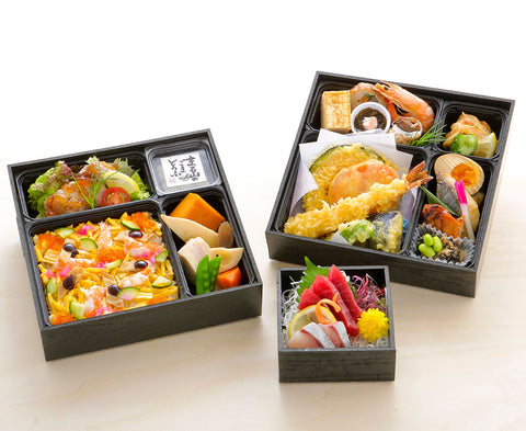 お盆期間用 会席折詰 偲（しのび）【お刺身付】(店頭お渡し限定16:30迄)
